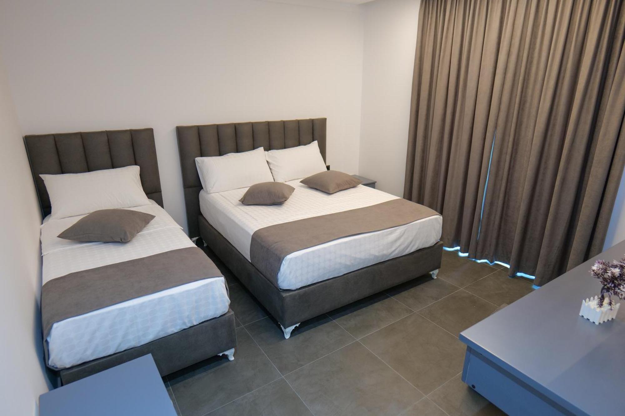 Hotel Celaj วญอเรอ ภายนอก รูปภาพ