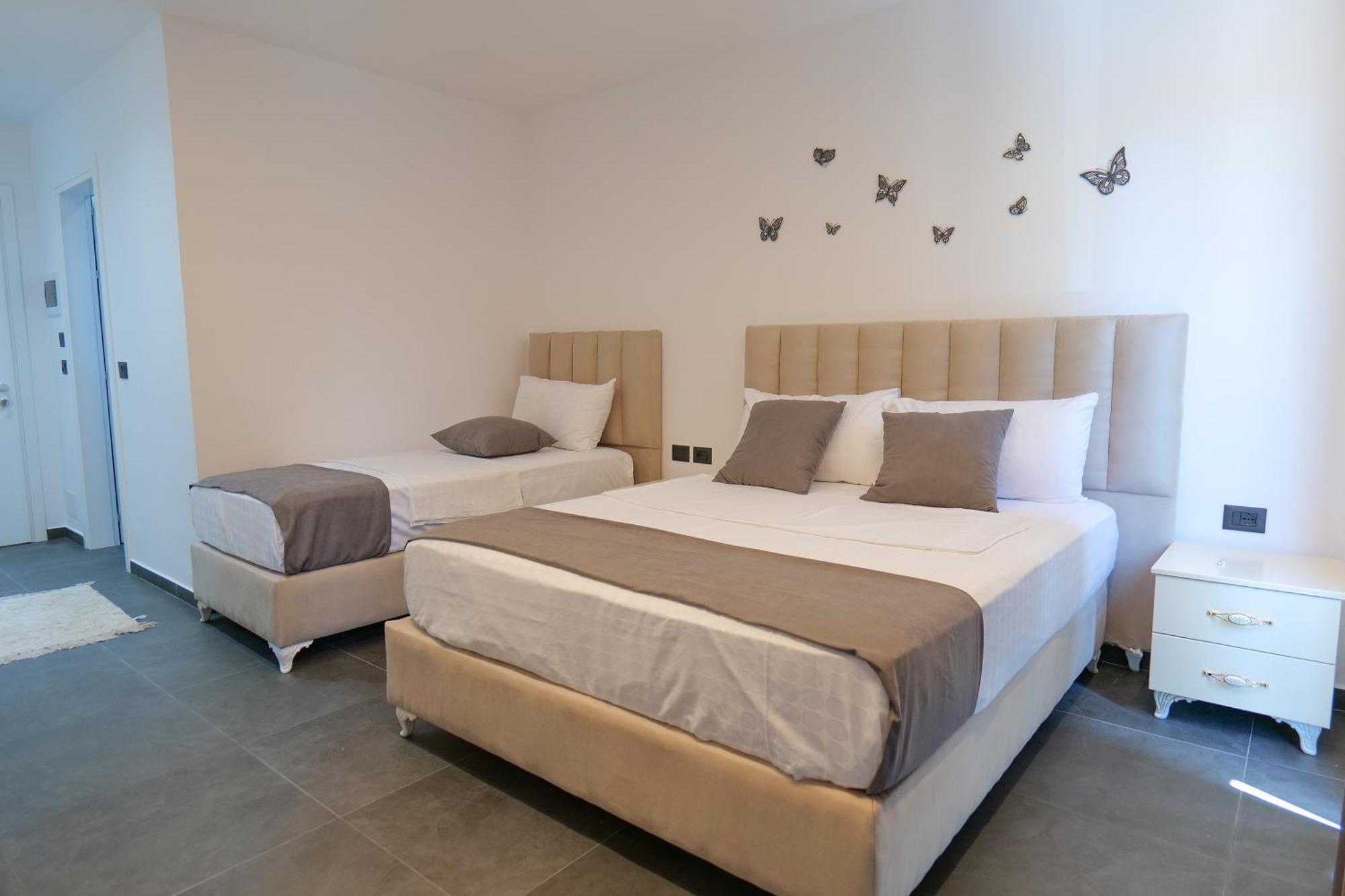 Hotel Celaj วญอเรอ ภายนอก รูปภาพ