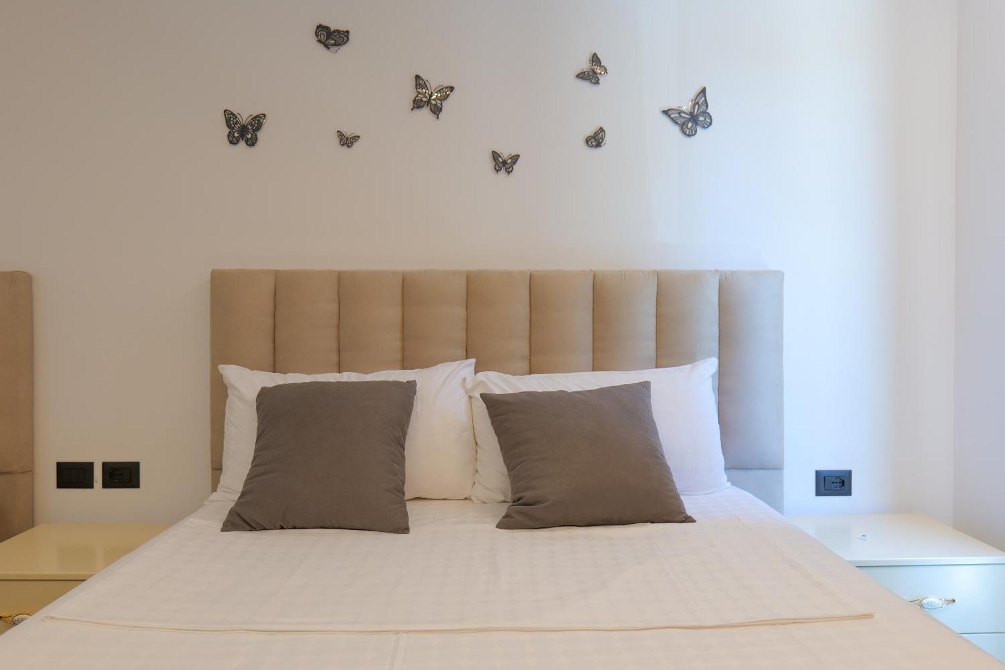 Hotel Celaj วญอเรอ ภายนอก รูปภาพ